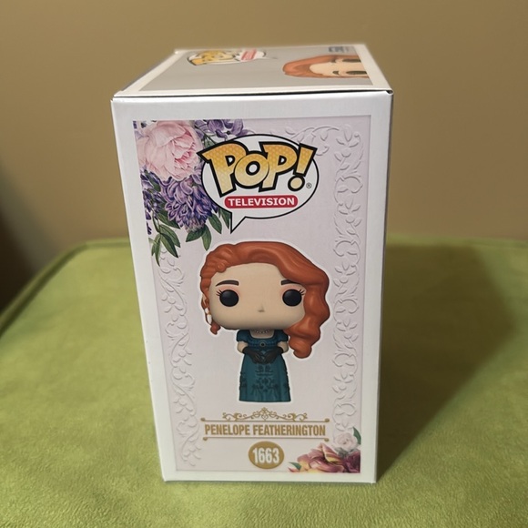 Funko Pop TV: Bridgerton - Penelope Featherington - Picture 7 of 9